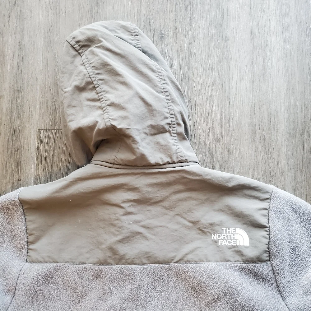 The North Face Jacket - Picture 6 of 9
